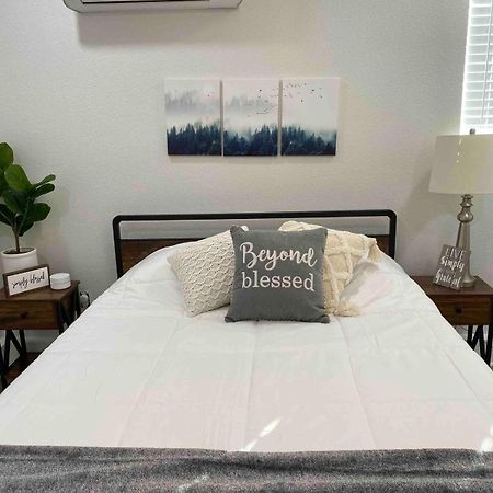 Country Charmer Single Story Cottage Pet Friendly Loomis Extérieur photo